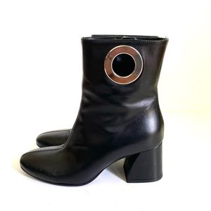 SUMMIT WHITE MOUNTAIN Sherry Ankle Leather Booties